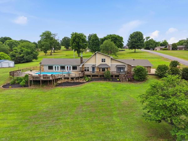 1100 Carruthers Drive , Morrilton, AR 72110