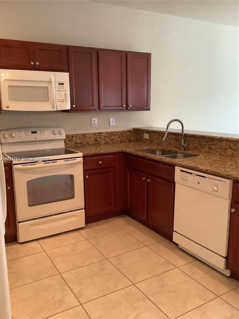 8879 SW 227th Ter, Cutler Bay, FL 33190 Photo