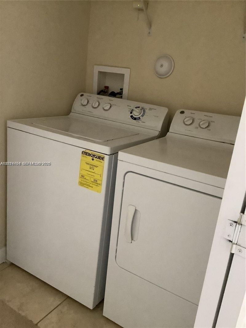 8879 SW 227th Ter, Cutler Bay, FL 33190 Photo