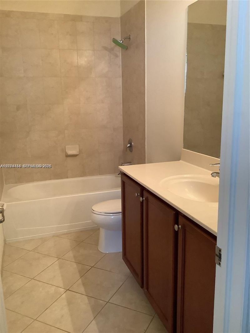 8879 SW 227th Ter, Cutler Bay, FL 33190 Photo