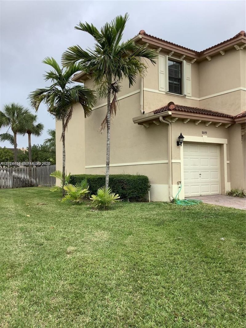 8879 SW 227th Ter, Cutler Bay, FL 33190 Photo