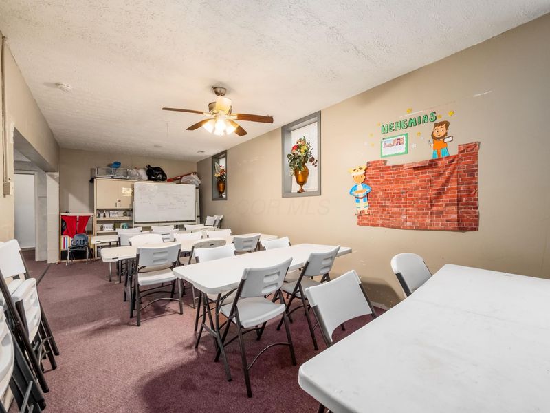 377 Mix Ave Avenue , Columbus, OH 43228 Photo 28