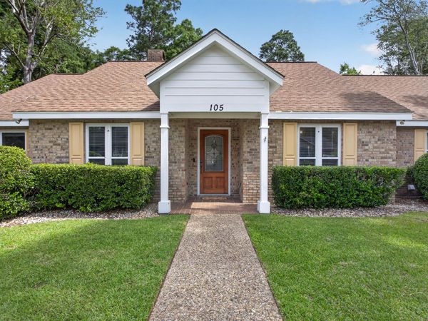 105 Wellington, Hattiesburg, MS 39402