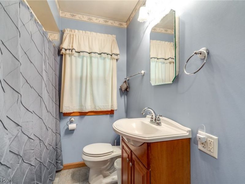 763 Lindsay Avenue, Akron, OH 44306 Photo 15