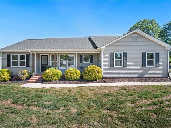 102 Birchwood Court, Trinity, NC 27370