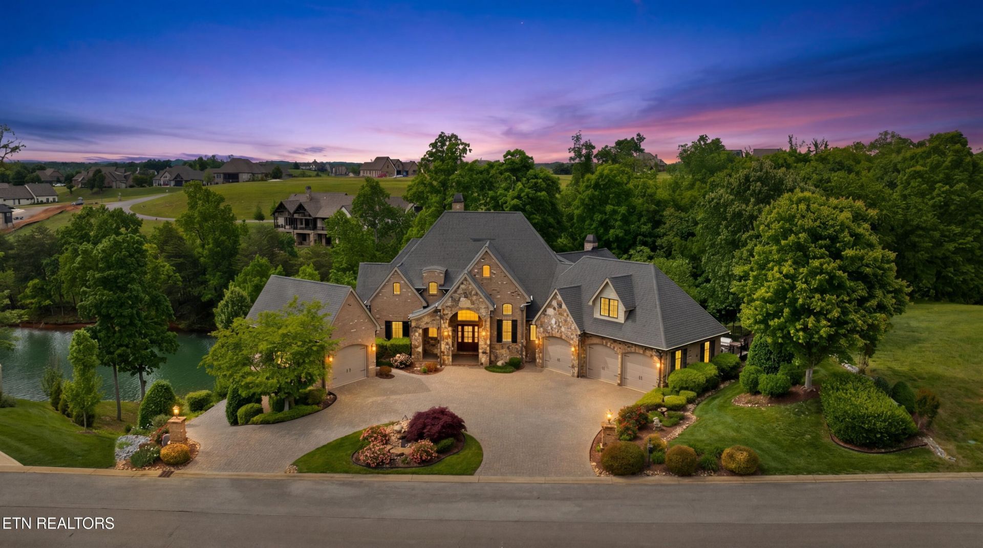972 Taffrail Drive, Lenoir City, TN 37772 Main Photo