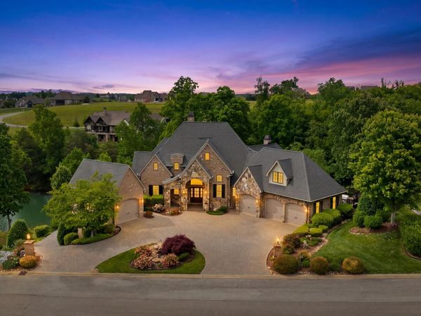 972 Taffrail Drive, Lenoir City, TN 37772