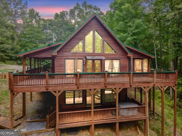 85 Hunter Drive, Talking Rock, GA 30175
