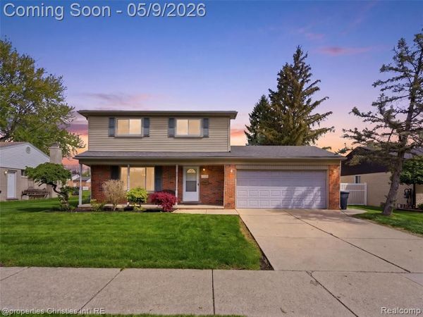 29526 Lyndon Street, Livonia, MI 48154