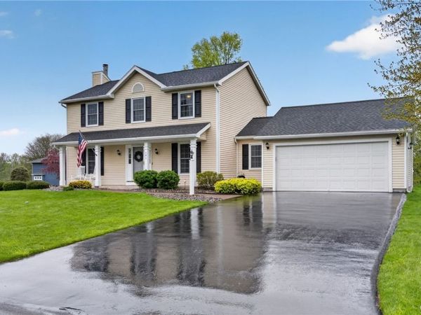 101 Dog Leg Drive, Baldwinsville, NY 13027