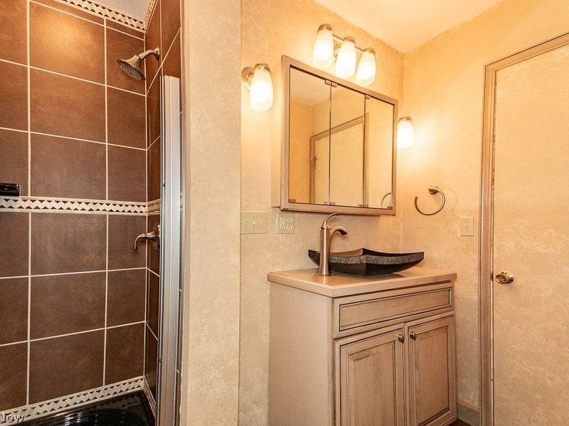 29426 Gates Mills Boulevard, Pepper Pike, OH 44124 Photo 21