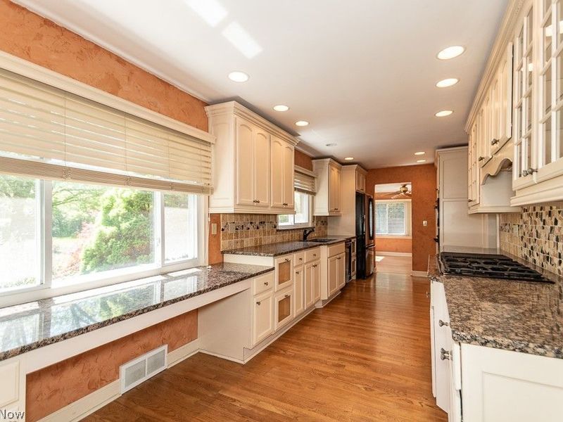 29426 Gates Mills Boulevard, Pepper Pike, OH 44124 Photo 9