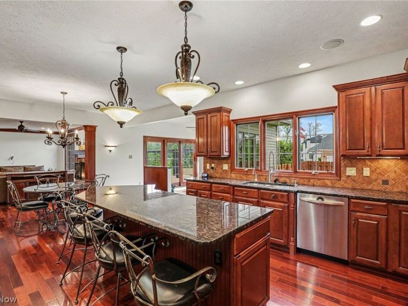 6291 Maypine Farm Boulevard, Highland Heights, OH 44143 Photo 12
