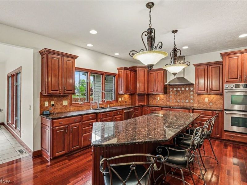 6291 Maypine Farm Boulevard, Highland Heights, OH 44143 Photo 14