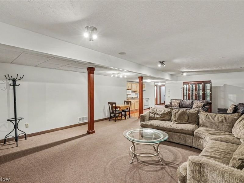 6291 Maypine Farm Boulevard, Highland Heights, OH 44143 Photo 33