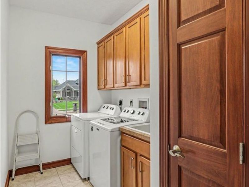 6291 Maypine Farm Boulevard, Highland Heights, OH 44143 Photo 37