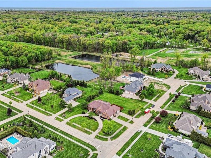 6291 Maypine Farm Boulevard, Highland Heights, OH 44143 Photo 46