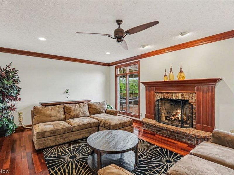 6291 Maypine Farm Boulevard, Highland Heights, OH 44143 Photo 5
