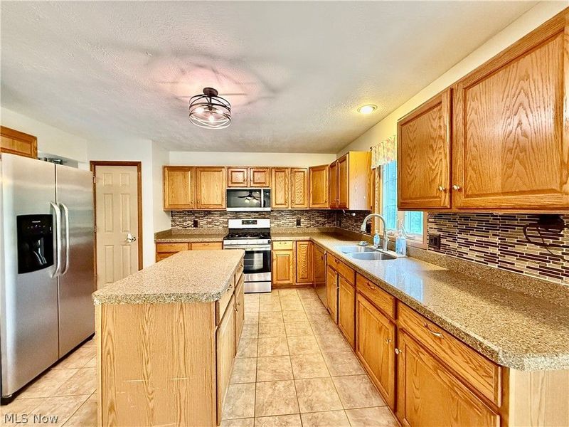 3076 Ravineview Circle , Stow, OH 44224 Photo 11