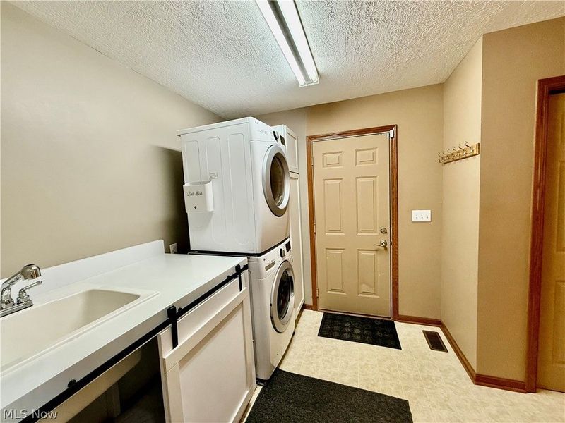 3076 Ravineview Circle , Stow, OH 44224 Photo 19