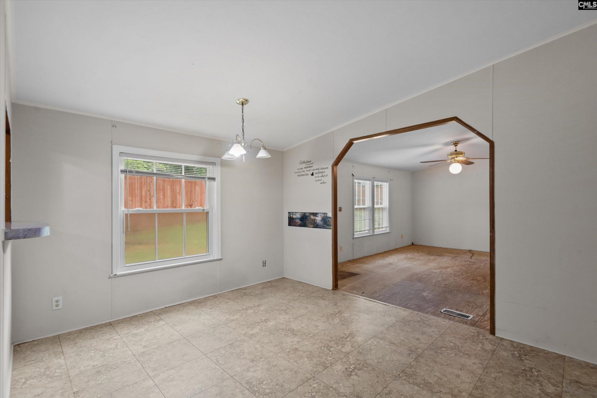 115 Oakdale Street  Photo 16
