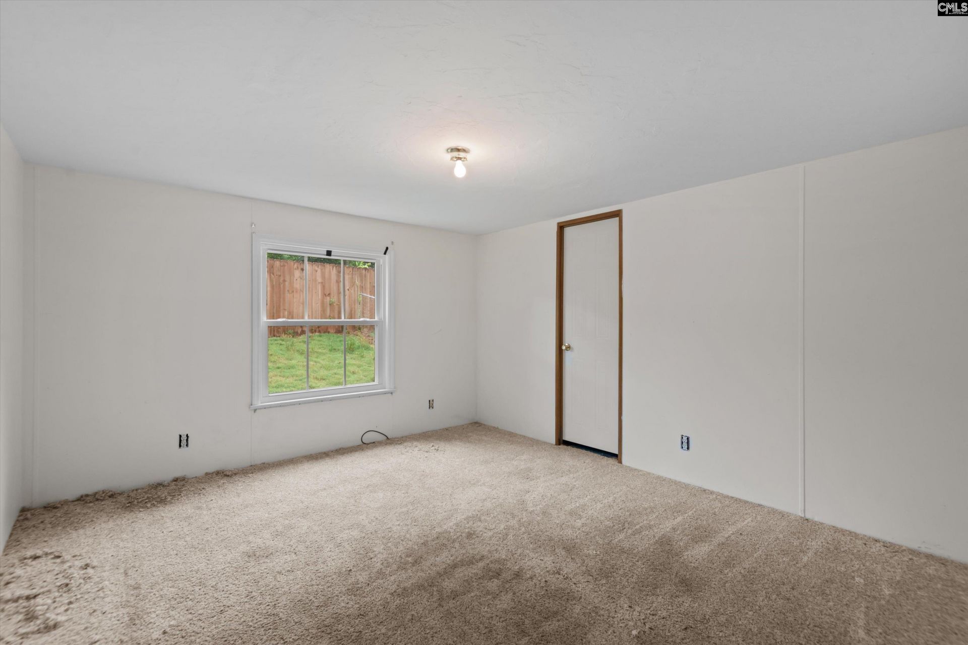 115 Oakdale Street  Photo 22