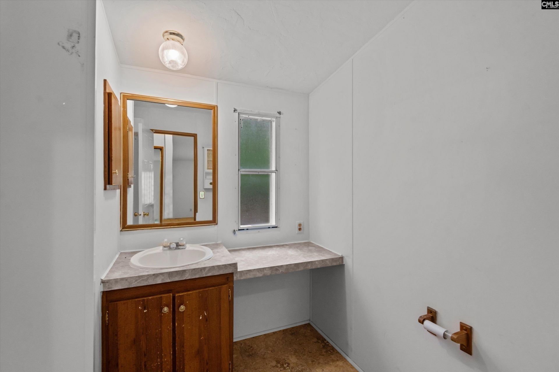 115 Oakdale Street  Photo 26
