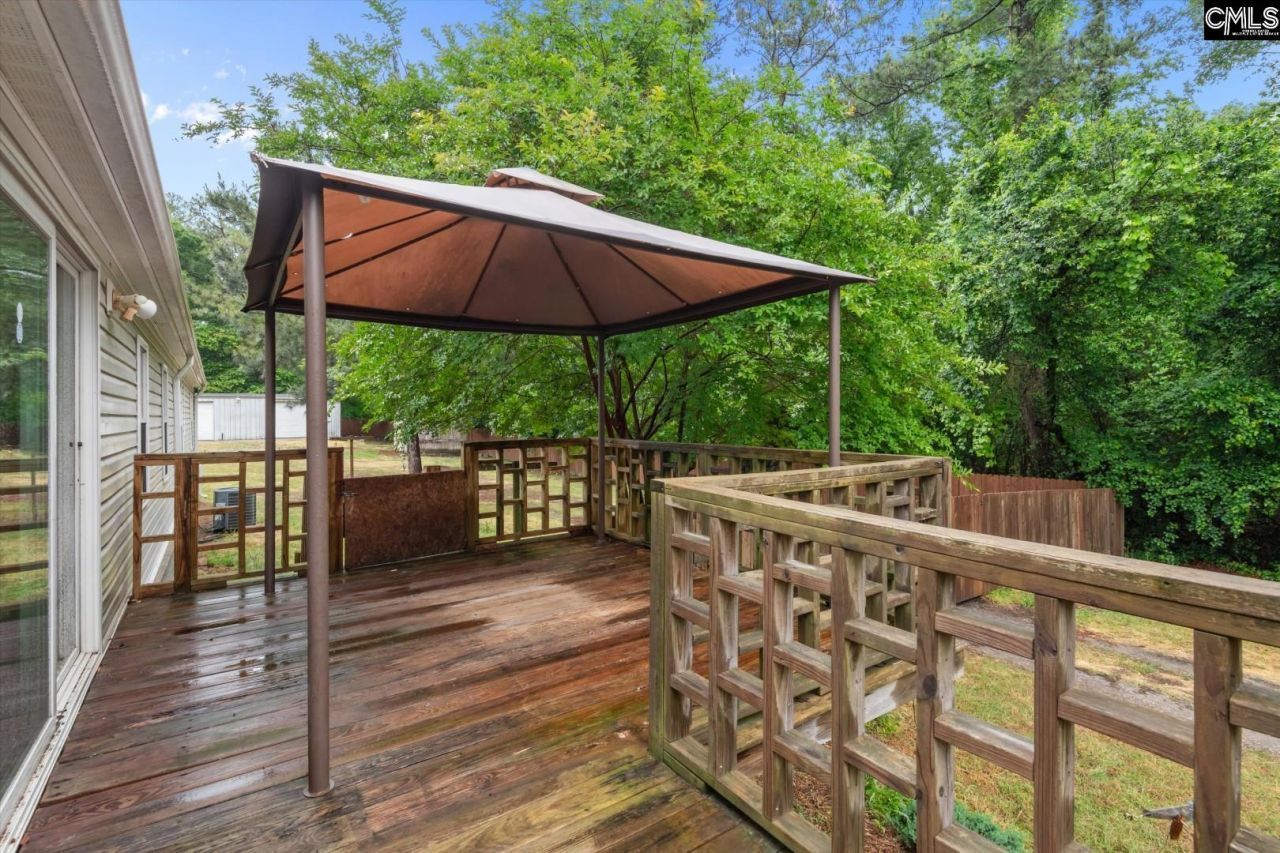 115 Oakdale Street  Photo 29