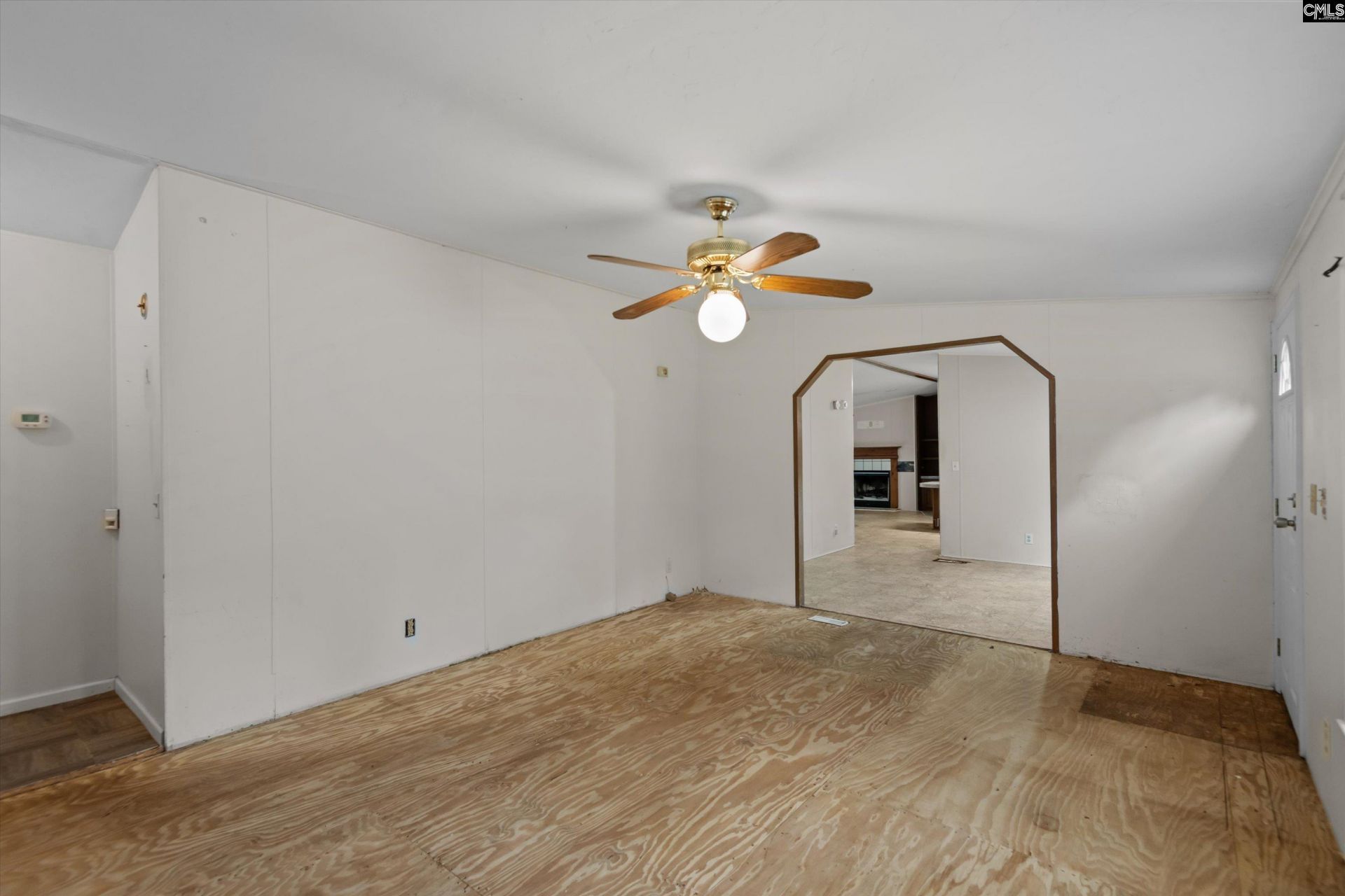 115 Oakdale Street  Photo 4