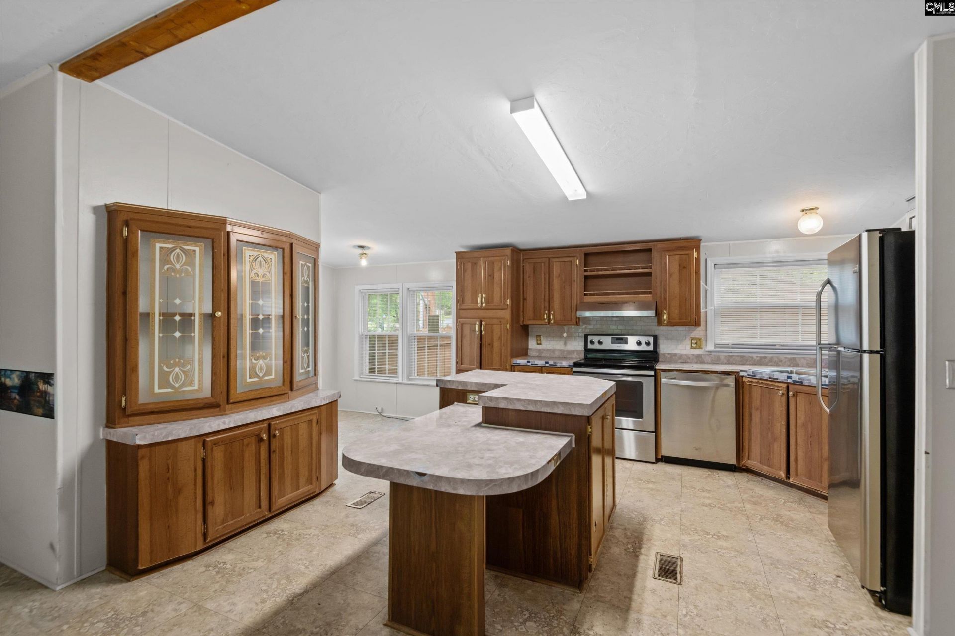 115 Oakdale Street  Photo 8
