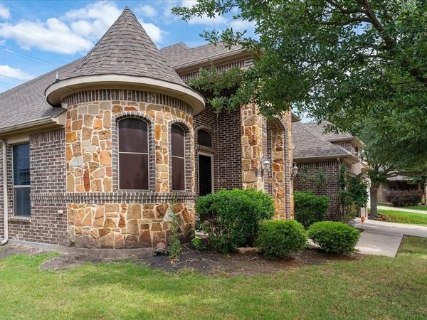 219 Boardwalk Avenue, Waxahachie, TX 75165
