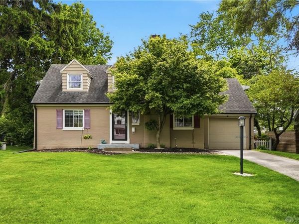 226 N Bromfield Road, Kettering, OH 45429