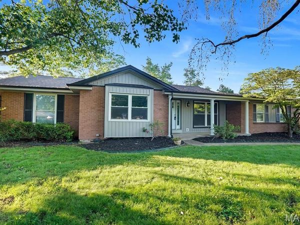 15583 Clayton Road, Ballwin, MO 63011