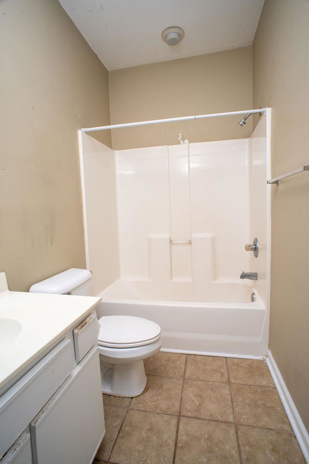 498 River Oaks Dr.  Photo 28
