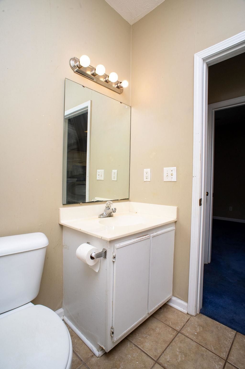 498 River Oaks Dr.  Photo 33