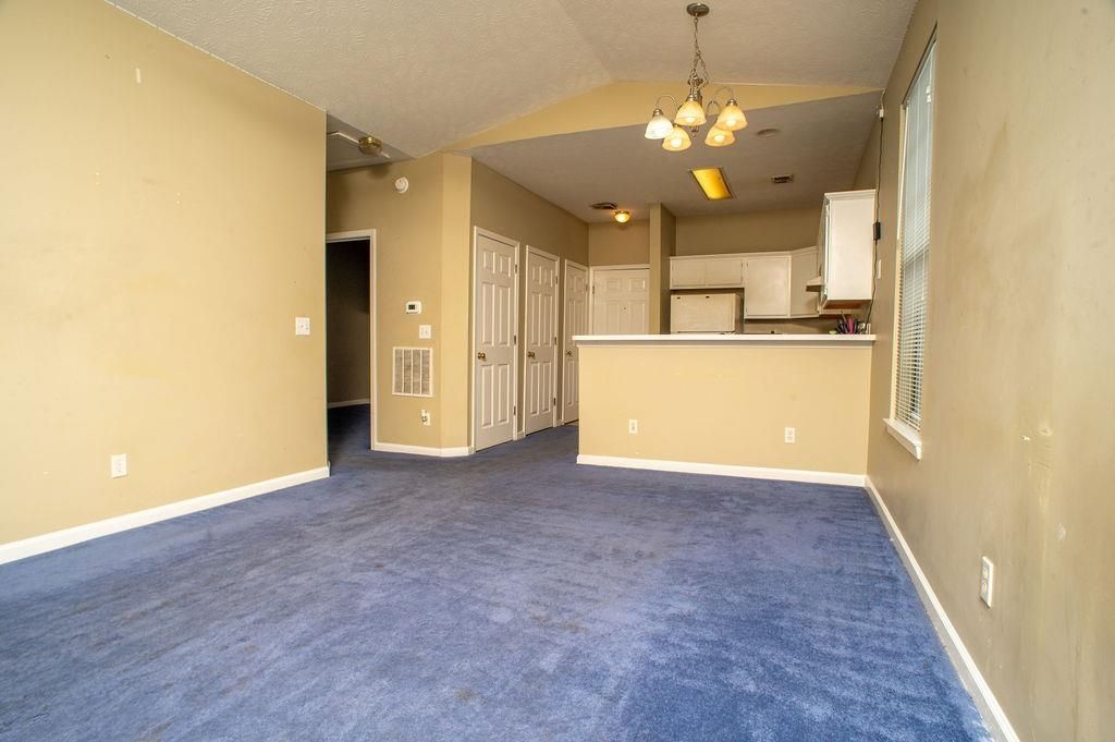 498 River Oaks Dr.  Photo 8