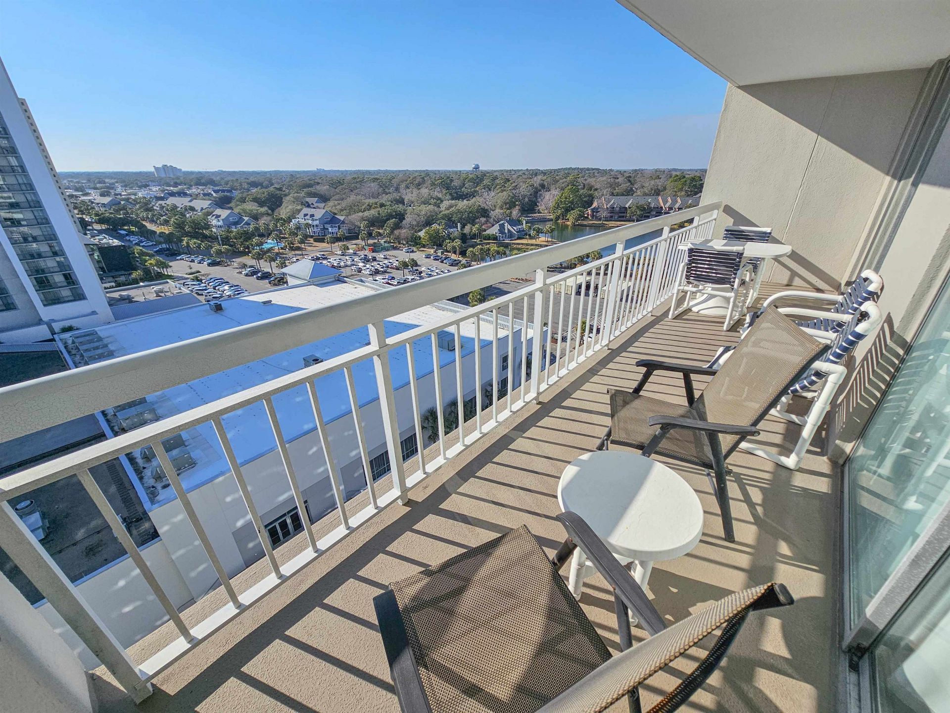 9820 Queensway Blvd. Photo 4