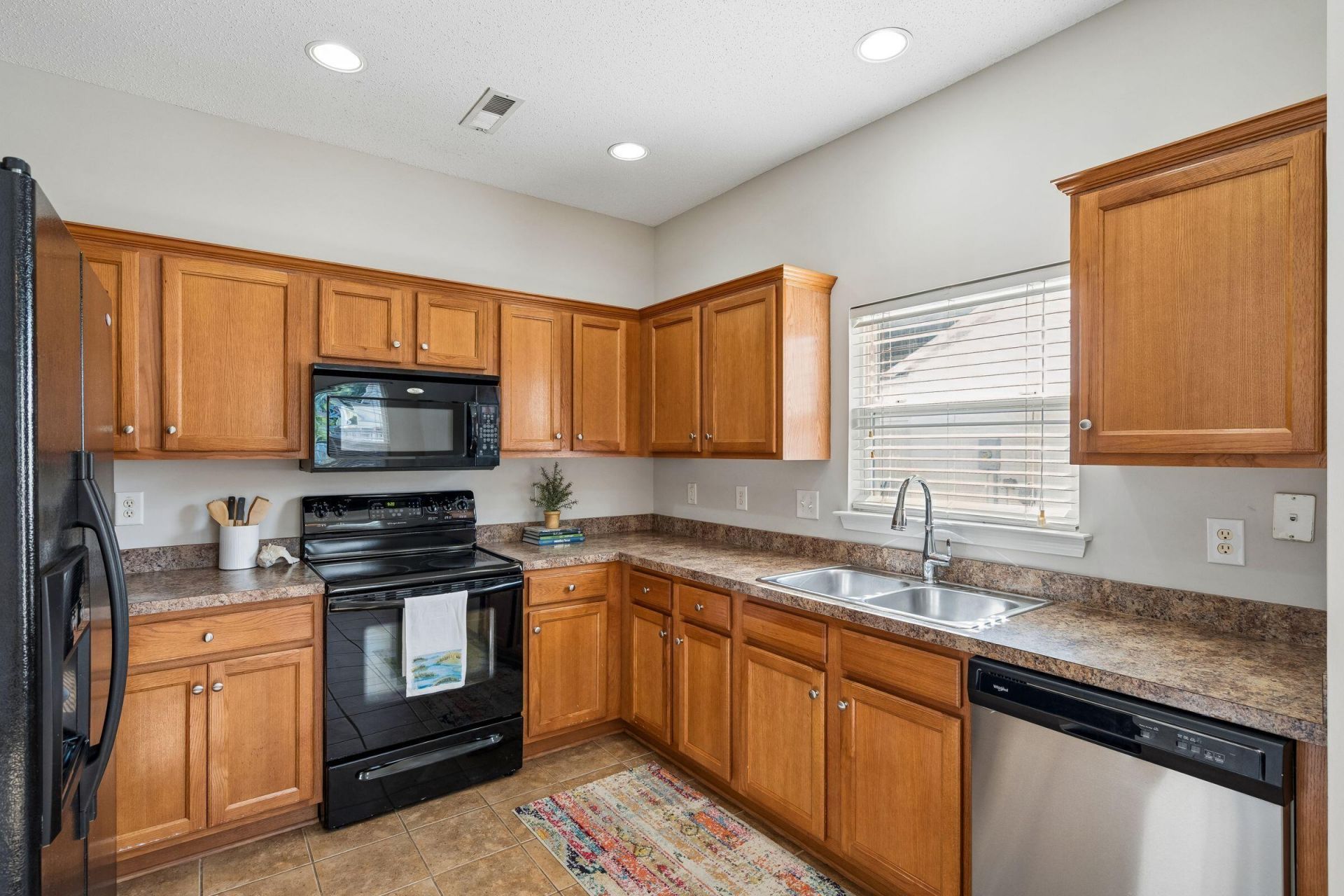 121 Speer Street Photo 12