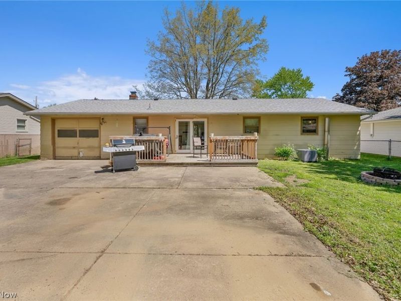 4285 Kerrybrook Drive , Youngstown, OH 44511 Photo 22