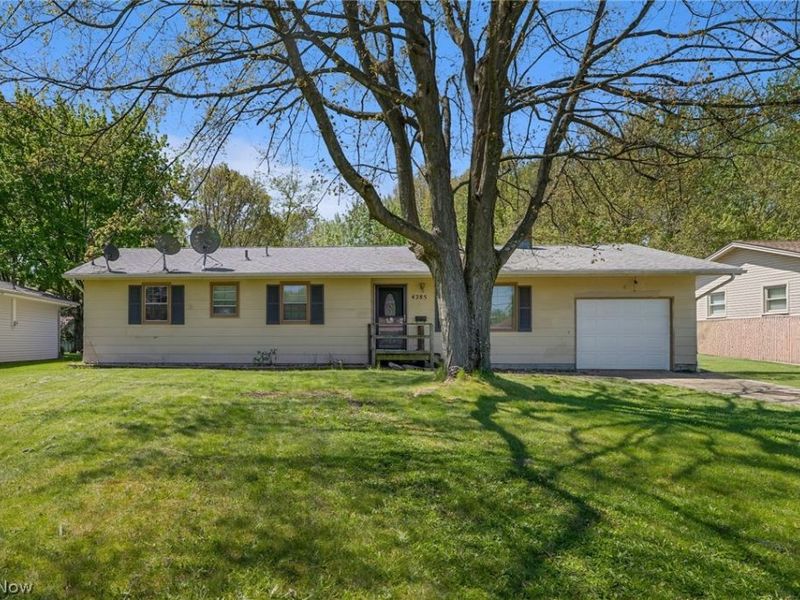 4285 Kerrybrook Drive , Youngstown, OH 44511 Photo 24