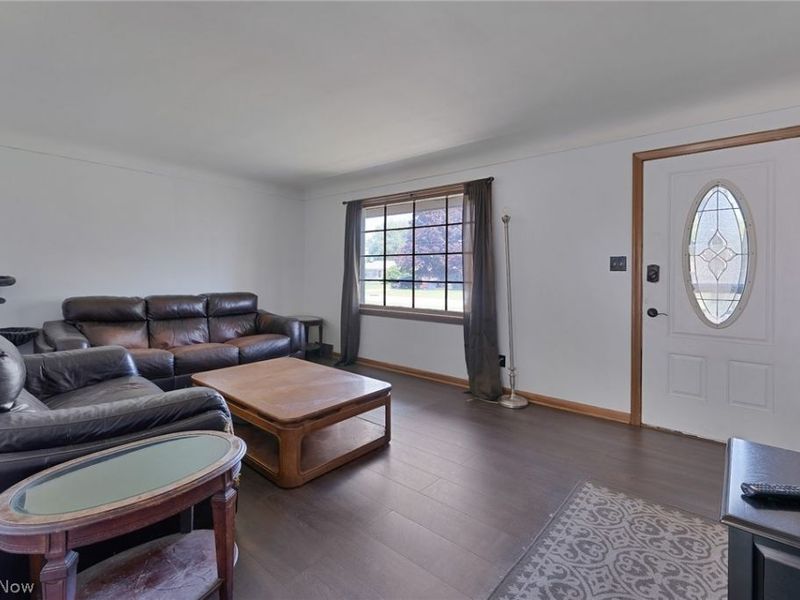 4285 Kerrybrook Drive , Youngstown, OH 44511 Photo 8