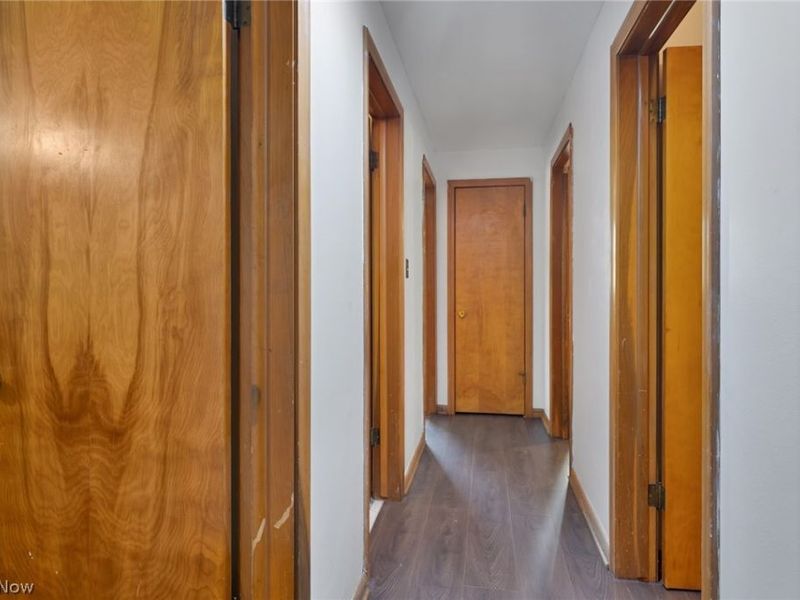 4285 Kerrybrook Drive , Youngstown, OH 44511 Photo 9