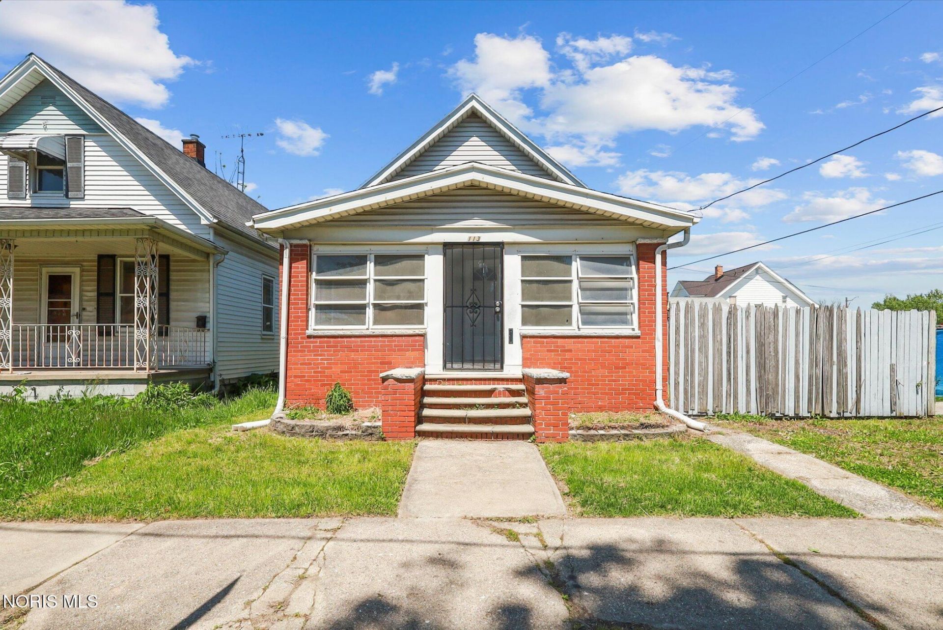 113 E Hudson Street, Toledo, OH 43608 Main Photo