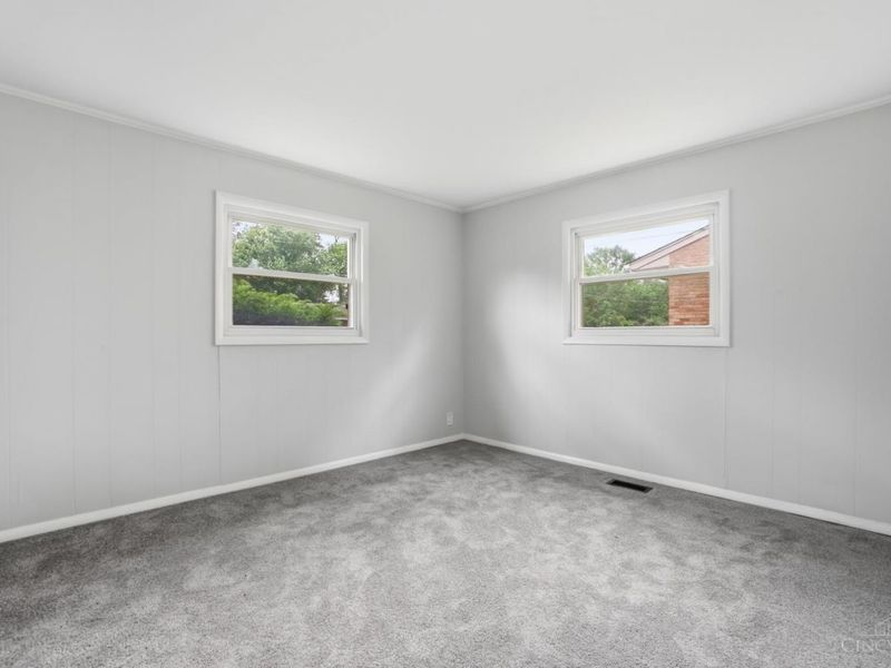 8741 Neptune Drive, Cincinnati, OH 45231 Photo 14