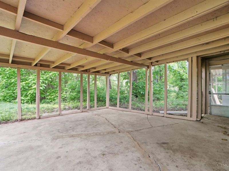 8741 Neptune Drive, Cincinnati, OH 45231 Photo 25