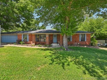 814 Sunset Strip, Miami, OK 74354