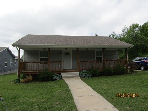 205 Cedarvale Road , Berryville, AR 72616