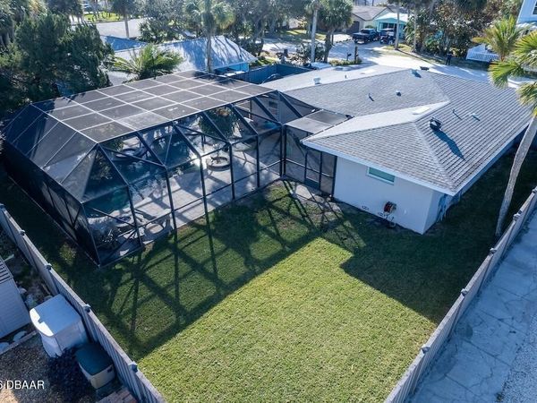 900 E 1st Avenue, New Smyrna Beach, FL 32169