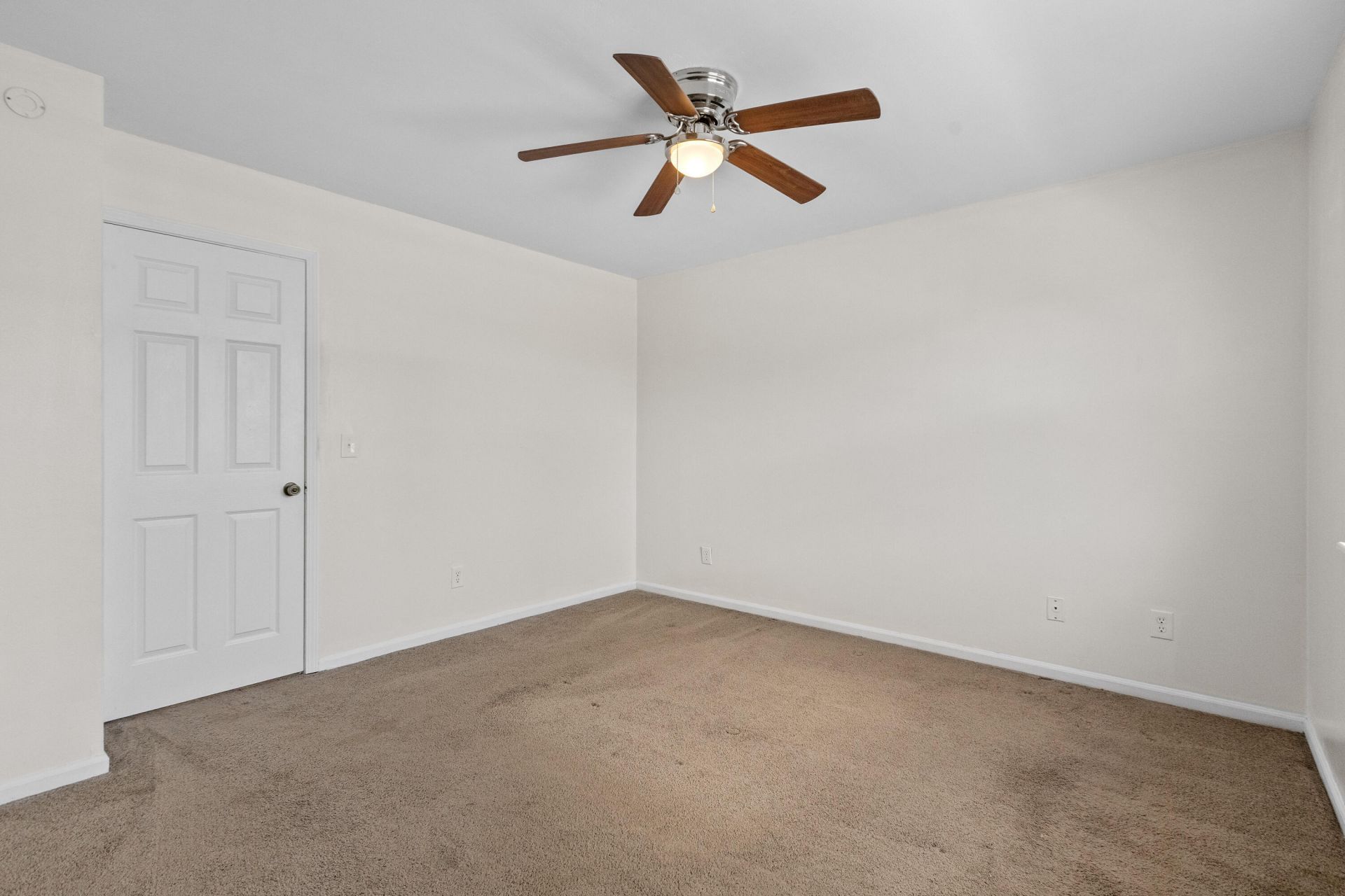 1406 Dove Run Drive Photo 25