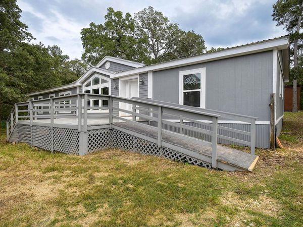 127 Serenity DR, Bastrop, TX 78602